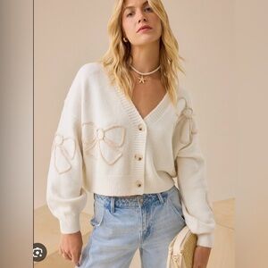 Elegant White Cardigan Sweater